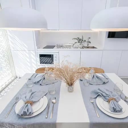 Bhost - Lumiere Апартаменты